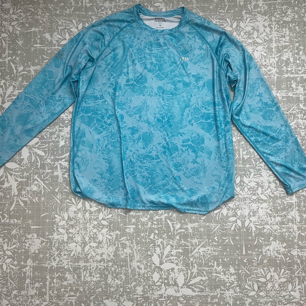Field & Stream Men’s Long Sleeve Performance Tee in Light Blue Aqua